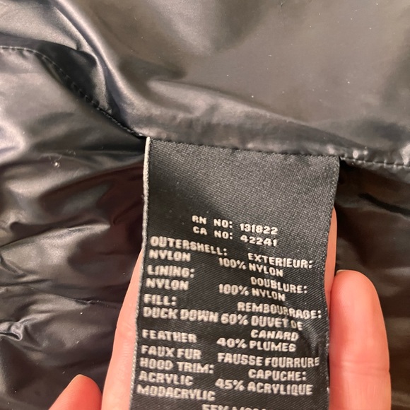 S13 New York/ Black Puffer Coat with Faux Fur Hood - Picture 5 of 5